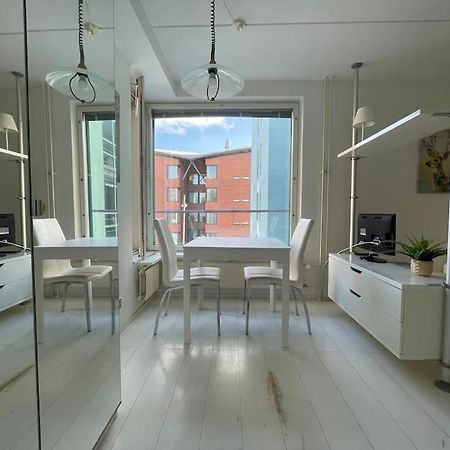 Luminous Studio 15Min To Center With Wifi & Netflix Apartamento Helsinki Exterior foto